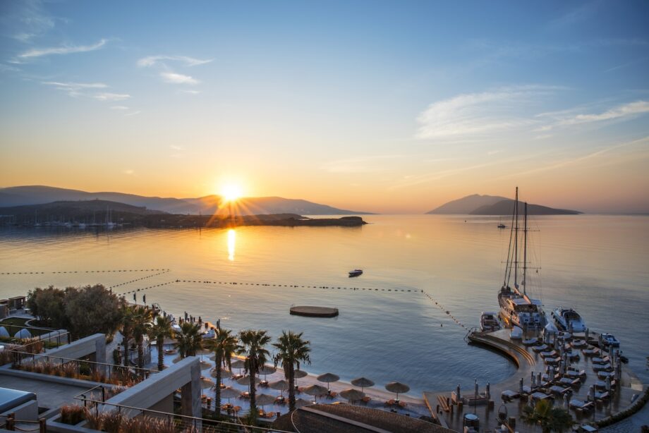 Caresse Bodrum’da bu sene de Kenan Doğulu rüzgarı esecek