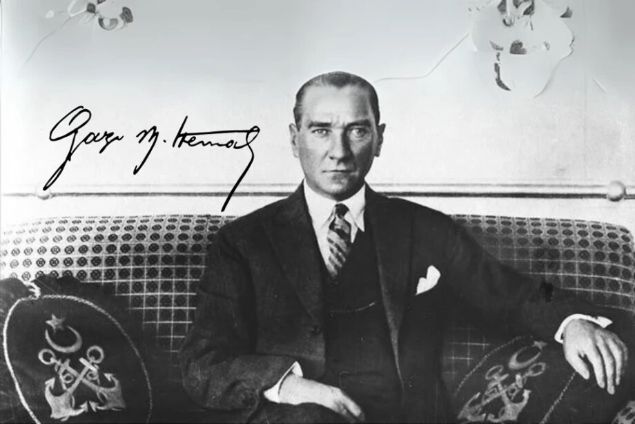 Atatürk'ü ''Sevgi, Saygı ve Özlemle'' anıyoruz